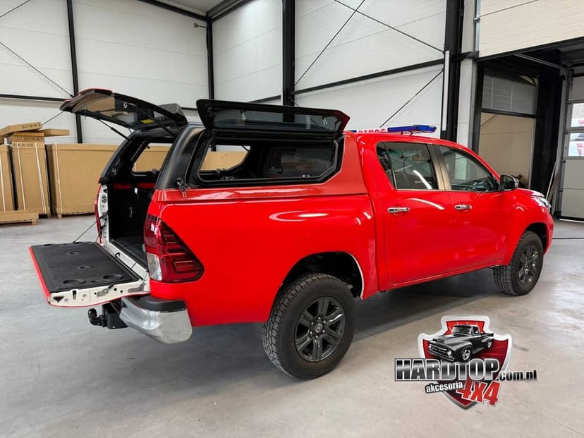 Zabudowa paki PREMIUM 4x4 HARDTOP Venture - TOYOTA HILUX 2015+/2021+