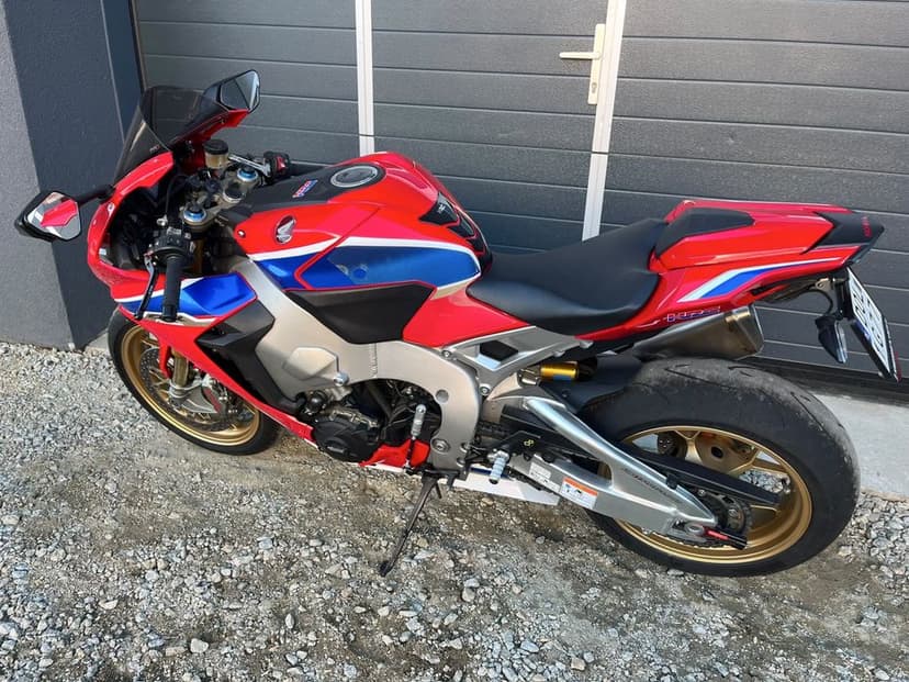 Honda Cbr 1000 RR  Sp1    19 rok
