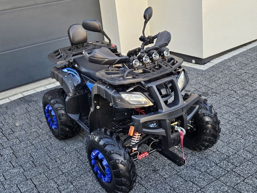 Wyciągarka pług 250 przebieg 120 km .  Asix xtr kxd farmer bashan bere