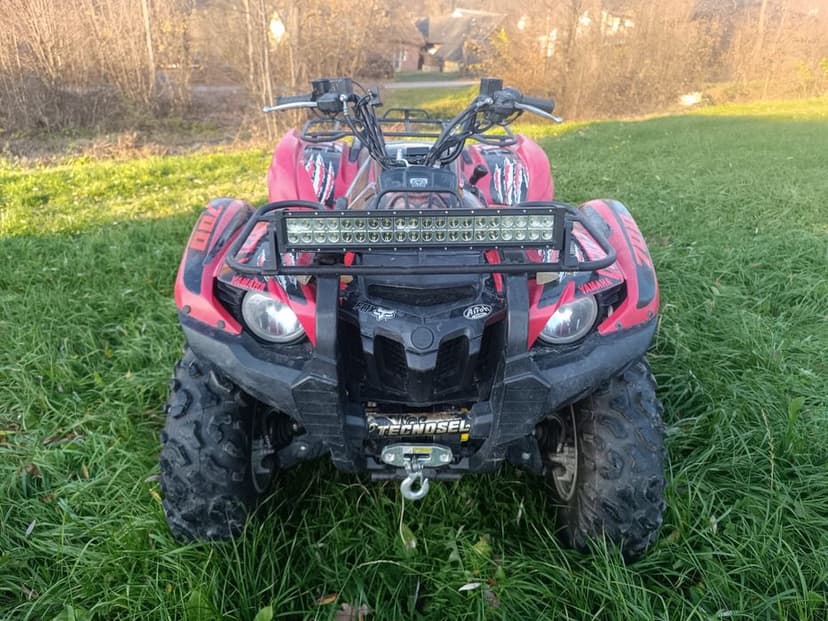 quad yamaha grizzly 700.