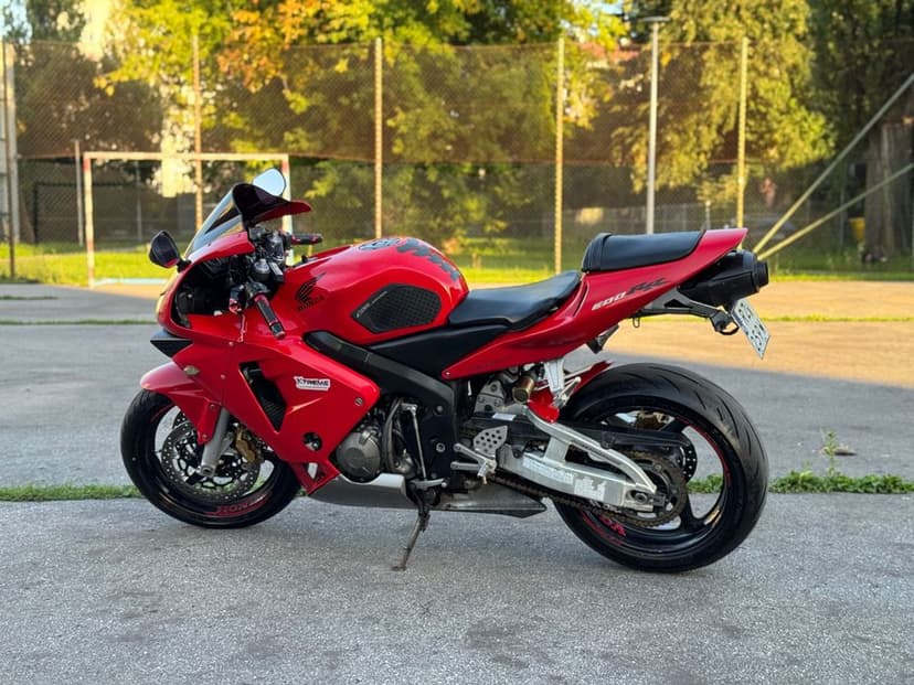 Honda CBR600RR KatA