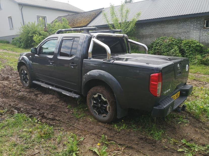 Nissan navara aventura 2.5 dci 174km 100%  oryginał unikalny stan
