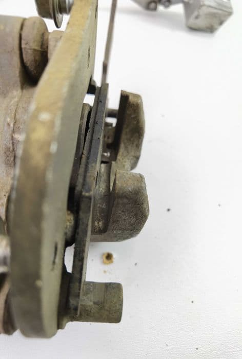 Zacisk przód prawy/lewy yamaha raptor 250, 07r