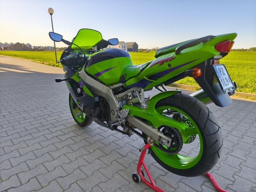 Kawasaki Ninja ZX9-R Stan Kolekcjonerski Pierwsza ręka MRA Bagster Pyramid