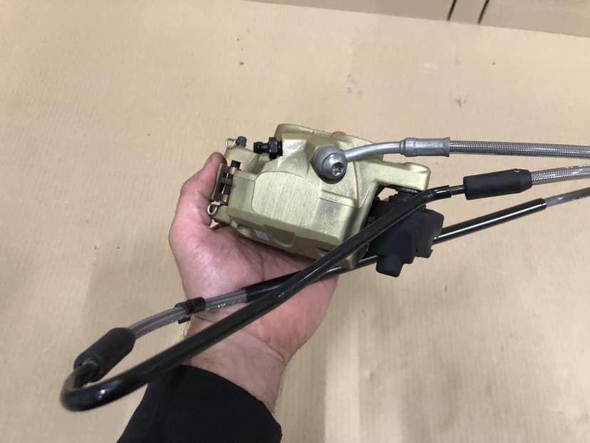 Bmw R1250 GS Zacisk Hamulcowy Tył Przewód Tylny Klocki Hamulcowe 2023