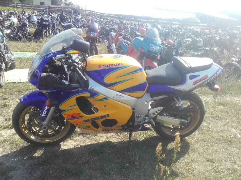 Suzuki gsxr600 gsx-r600 gsxr 600 srad silnik lagi koło tarcza części