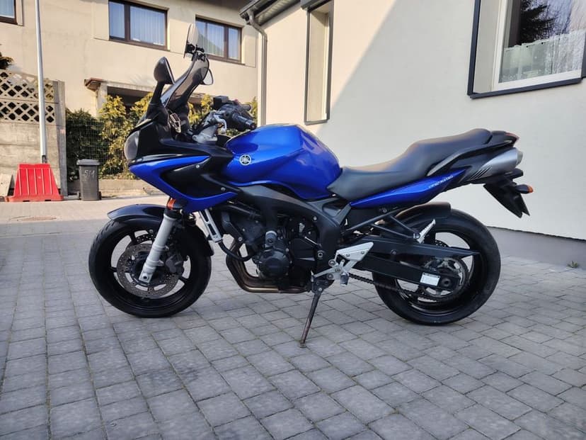FZ6 z ABS od kobiety;-)