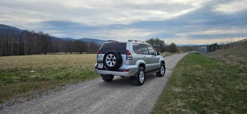 Toyota Land cruiser  120
