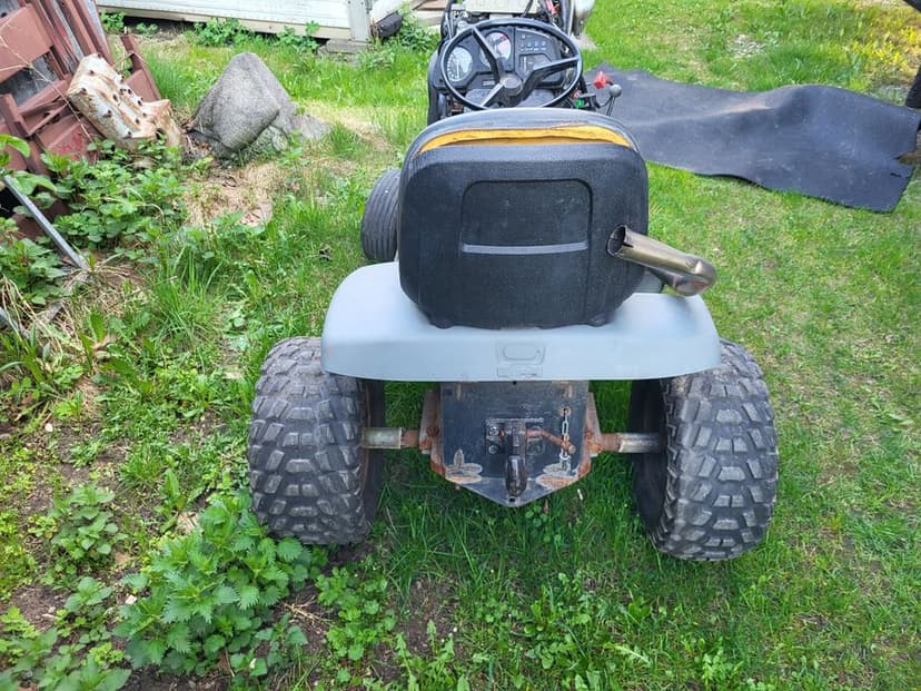 Traktorek z silnikiem Honda VFR 750