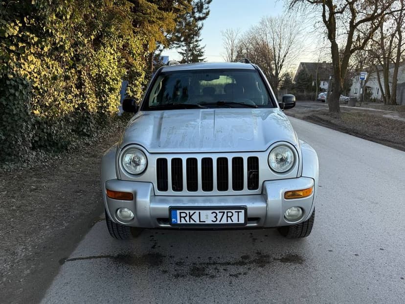 Jeep Cherokee 2.8 diesel Automat 4x4 Hak 2003r 2-wł w Polsce