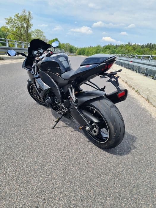 Kawasaki zx10r 08r. Zadbana!!!