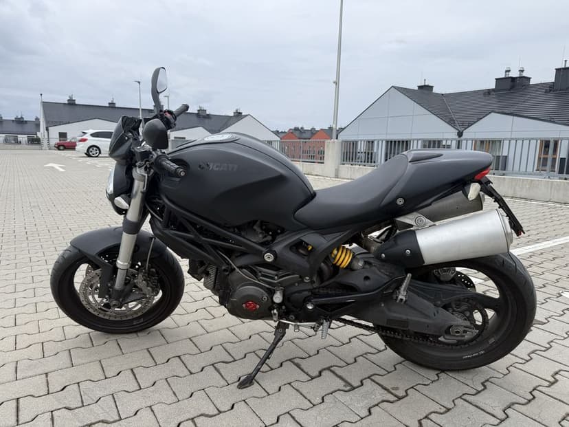 Ducati Monster 696 – czarny mat, sprawny, gotowy do jazdy | Poznań