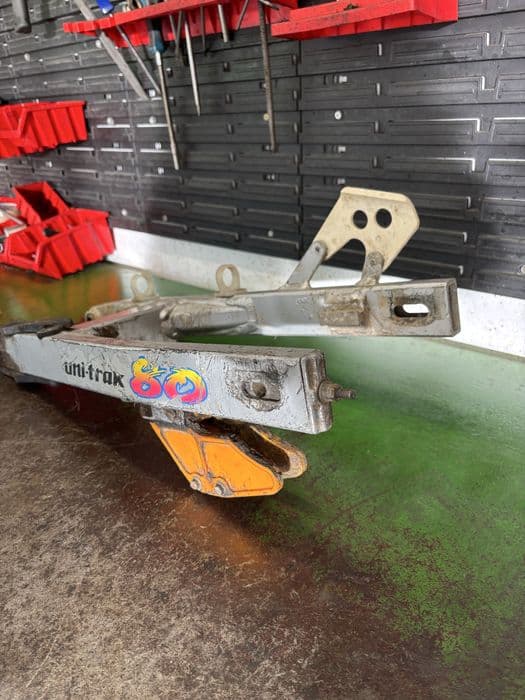 Wahacz KAWASAKI KX80 Rama