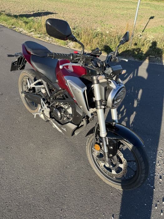 Honda cb125r niski przebieg!!