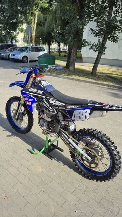 Yamaha Yzf 250 .