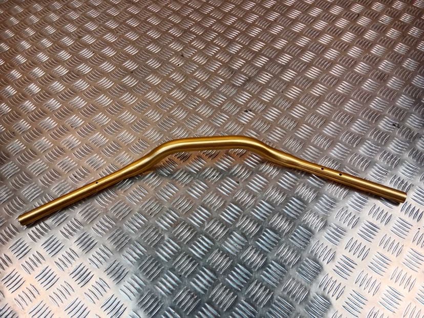 Aprilia Tuono RSV 1000 Mille Kierownica 02-05