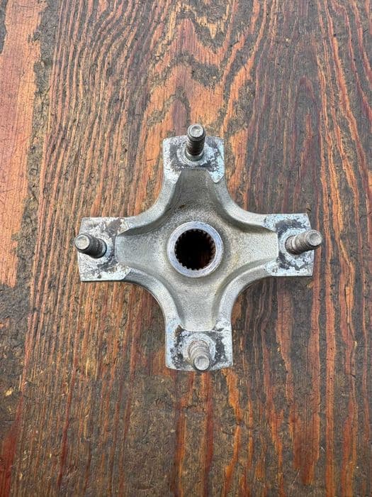 krzyzak piasta kola oski napedu tyl tylni kol Kawasaki kfx 450 r 08-14