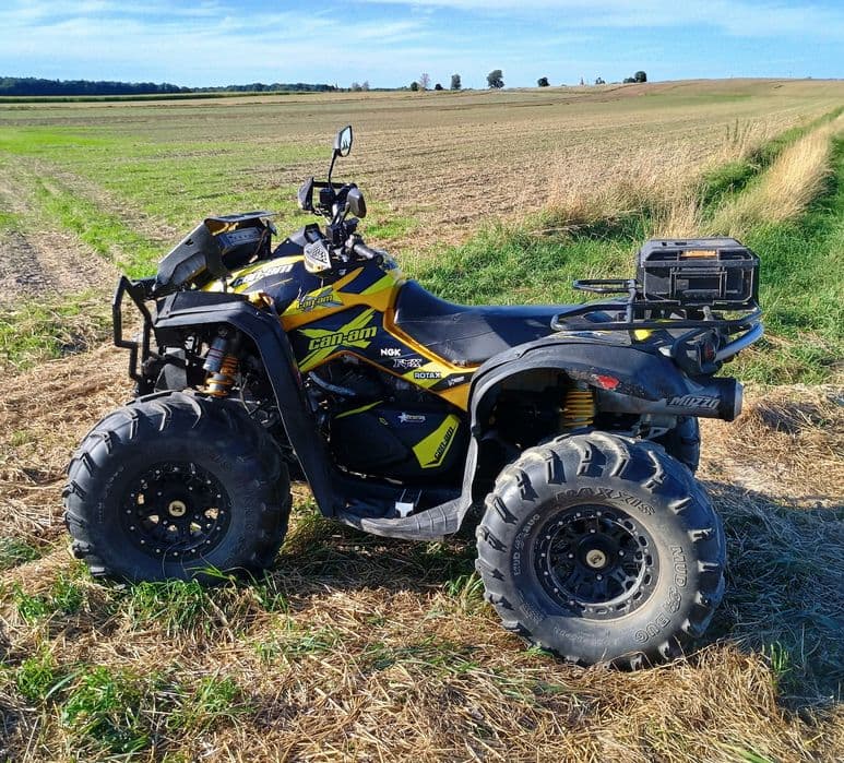 Can Am Renegade 800R wersja XC transport.