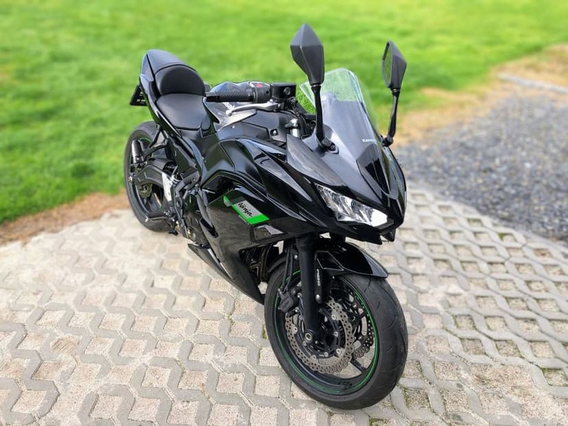 Kawasaki Ninja 650 Jak nowy model 2025