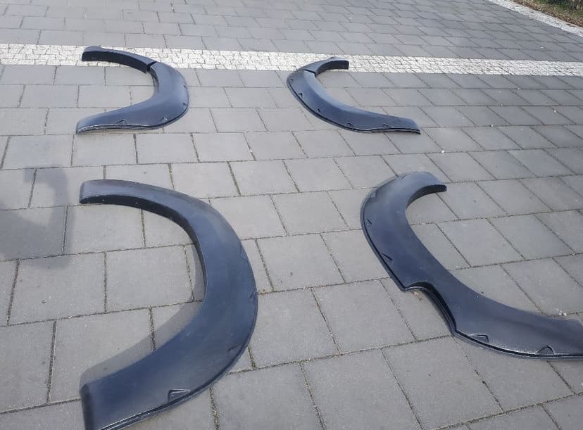 Toyota Hilux Revo Poszerzenia błotników 2015-