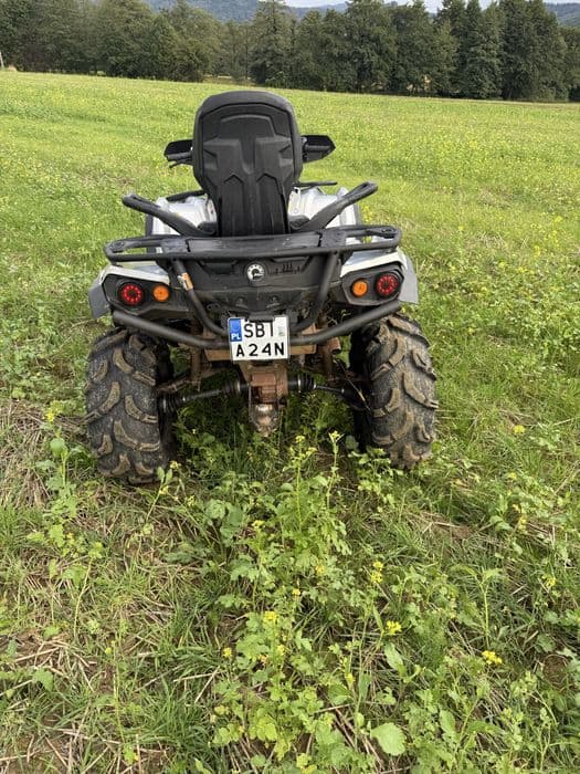 Quad can am outlander 650 4x4