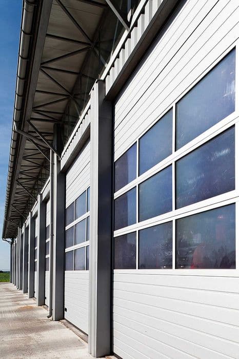 Brama garażowa segmentowa - SECTOR