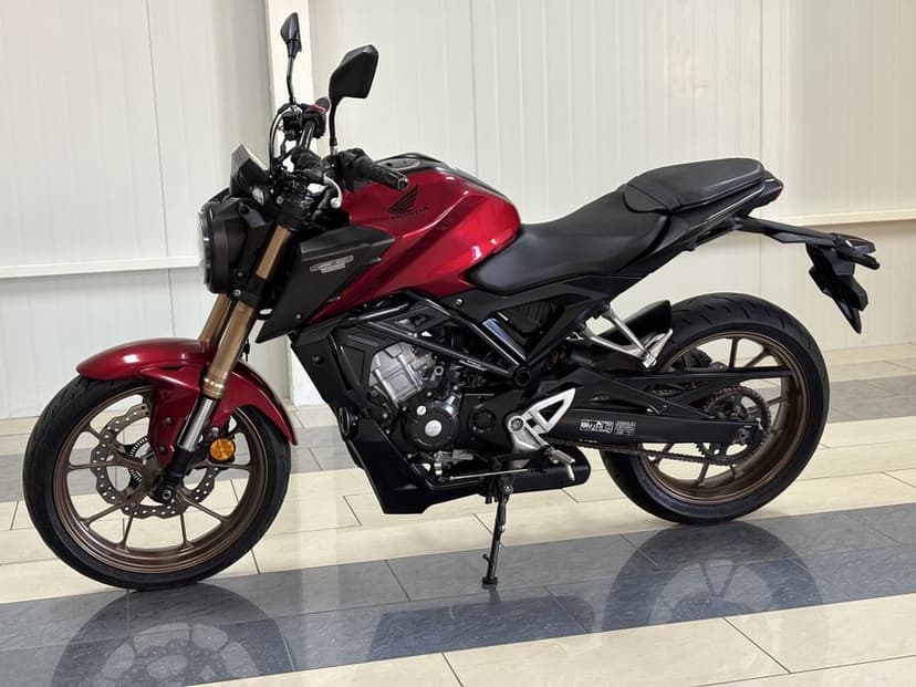 Honda Cb125r Cb #Piękna #Mały przebieg