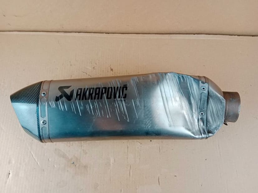 BMW S1000RR S1000 RR Kompletny Układ Wydechowy Tytan Carbon Wydech Akrapovic  10-18
