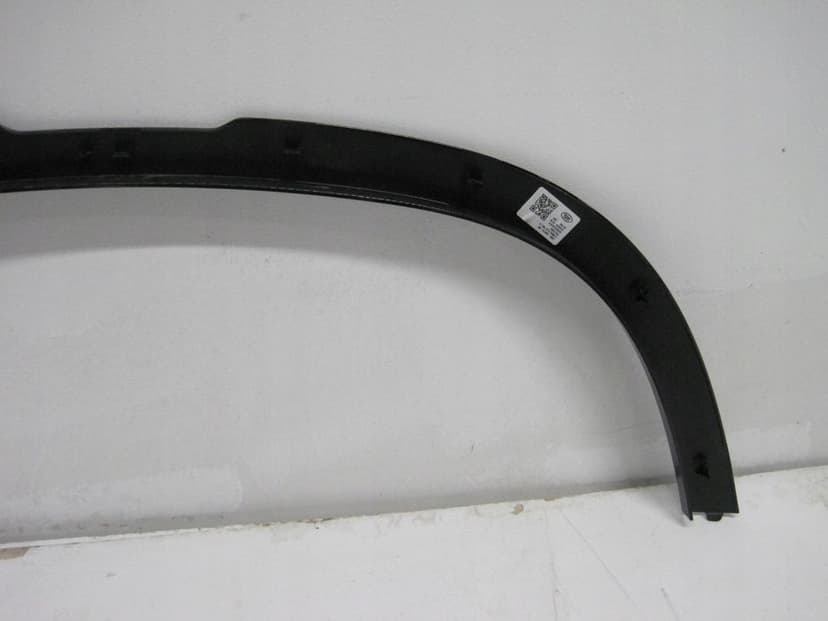 NAKŁADKA BŁOTNIKA PRZÓD LEWA LAND ROVER DEFENDER L8B2-16A075-BX