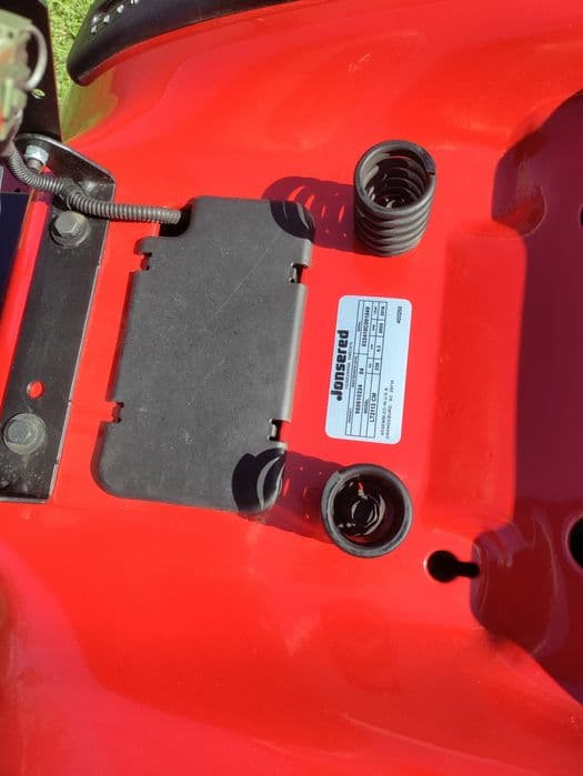 Traktorek kosiarka Jonsered LT2113 Husqvarna