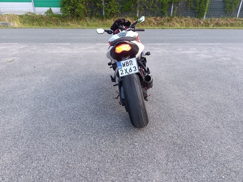 Kawasaki Ninja zx10r 2008 (nie r1,GSX-R, CBR)