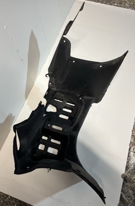 Honda TRX 420 prawa stopka, podnóżek, podłoga 2010r OEM