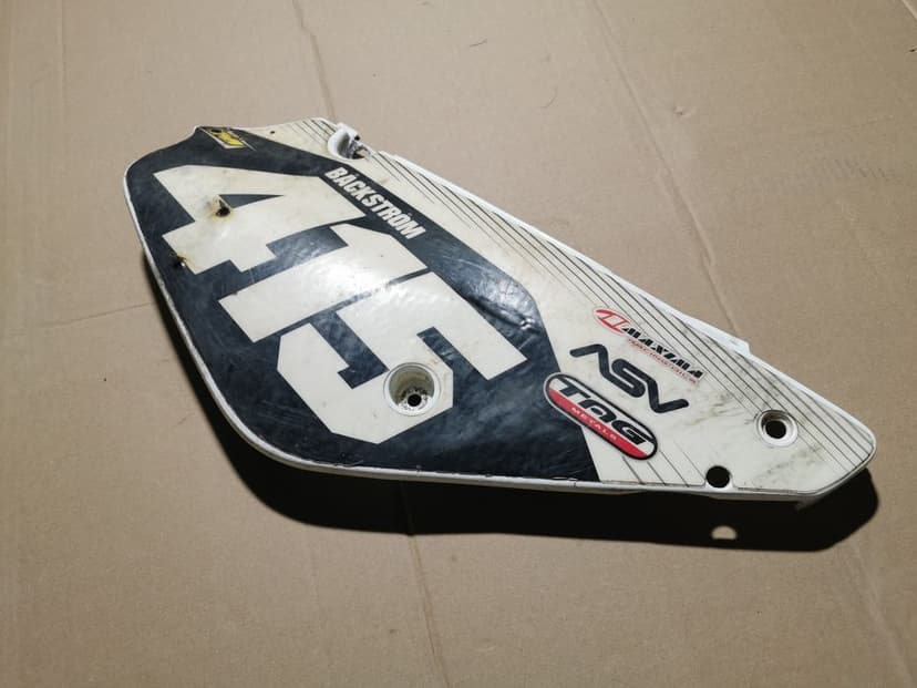 Suzuki RM 85 osłona owiewka bok tył lewa panel obudowa