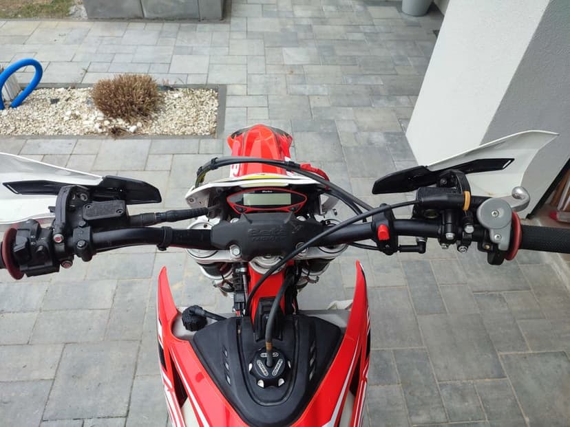 BETA RR 350 EFI 2020r - model 2021