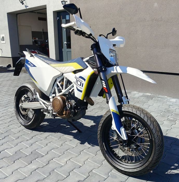 Husqvarna 701 ABS TC Supermoto SM701 * RATY * Transport