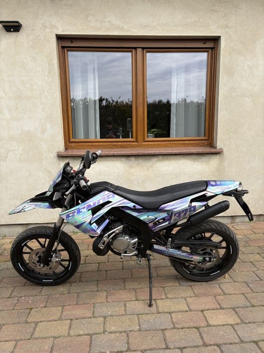Derbi senda 50 Holo okleina (rieju mrt beta rr track sherco sm-r gilera smt fantic)