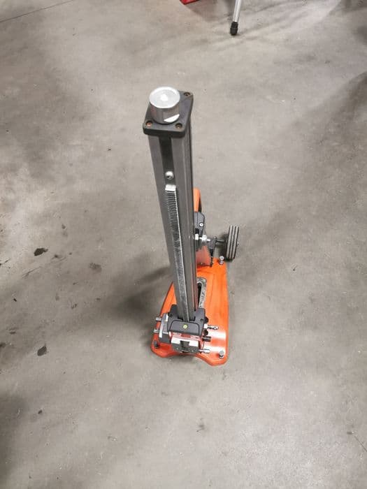 Statyw do wiertnicy HUSQVARNA DM250