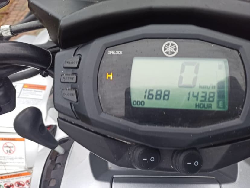 Yamaha Kodiak grizzly kingquad Outlander