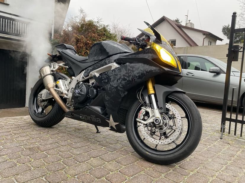 Aprilia RSV4 1000 RR