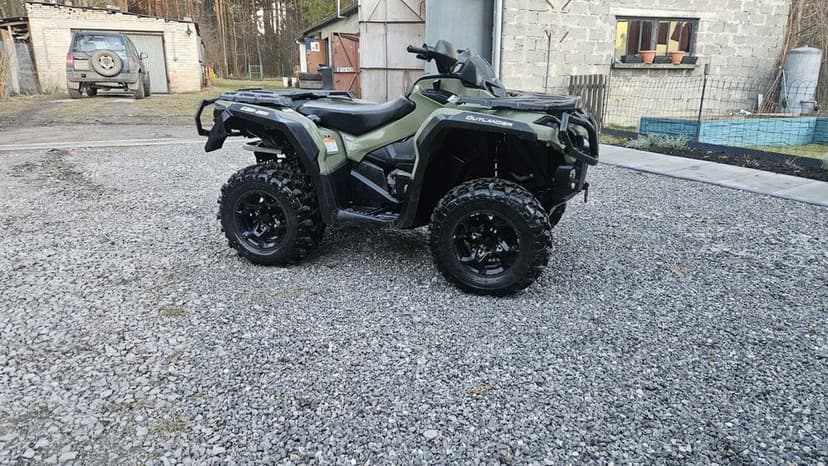 Can-am Outlander 570 Zarejstrowany