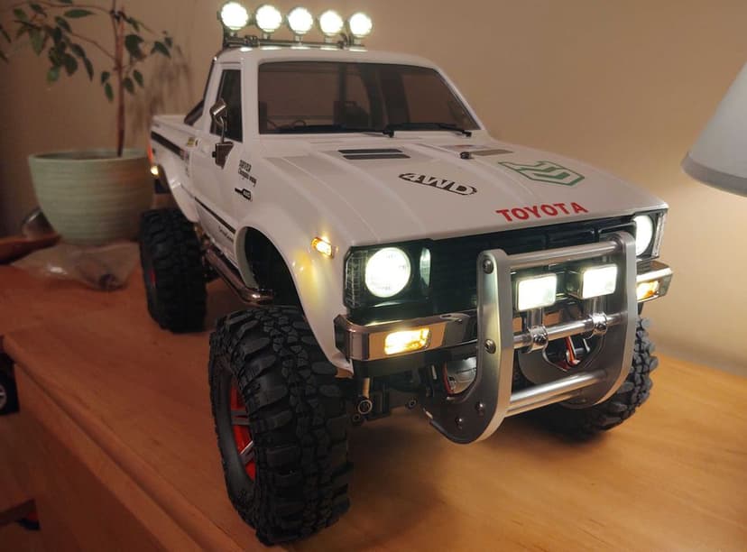Toyota Hilux High-Lift 4x4 Kolejna Adaptacja cenionego modelu TAMIYA