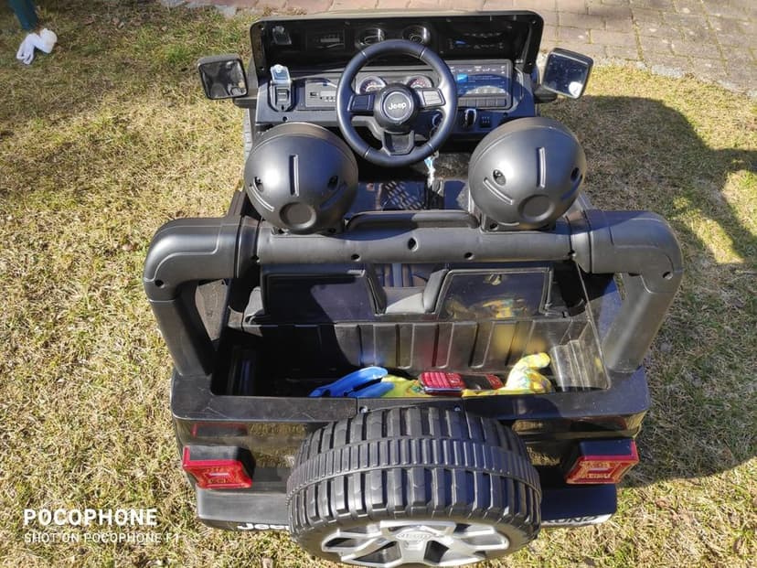 Autko Jeep Wrangler