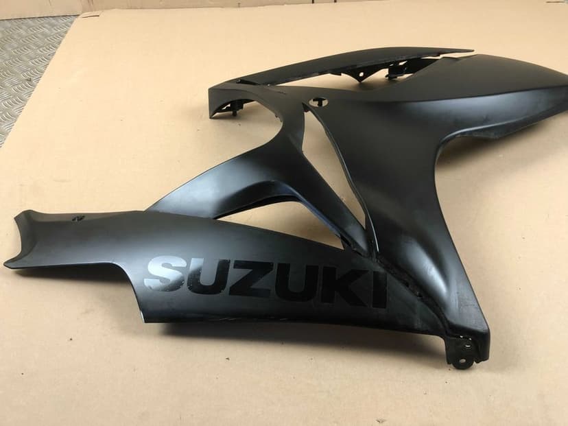 Suzuki GSX-R 600 700 K6 K7 Prawa Owiewka Osłona Wypełnienie Pług Bok