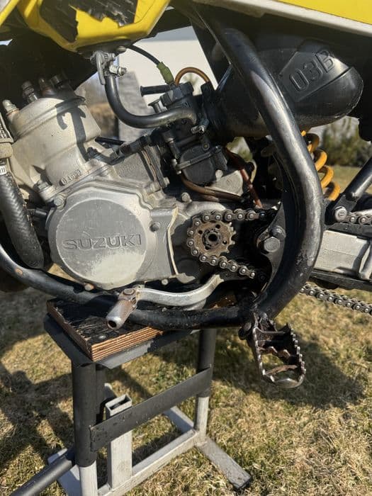 Suzuki rm 85 (sx,kx,yz,cr)