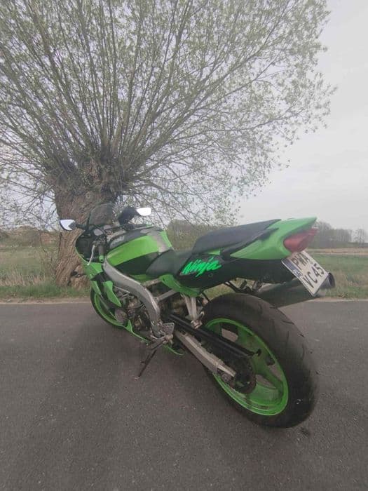 Kawasaki ninja zx6r na a2