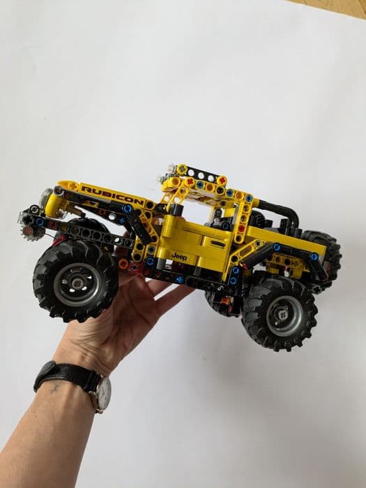 Złożony LEGO Technic 42122 Jeep Wrangler