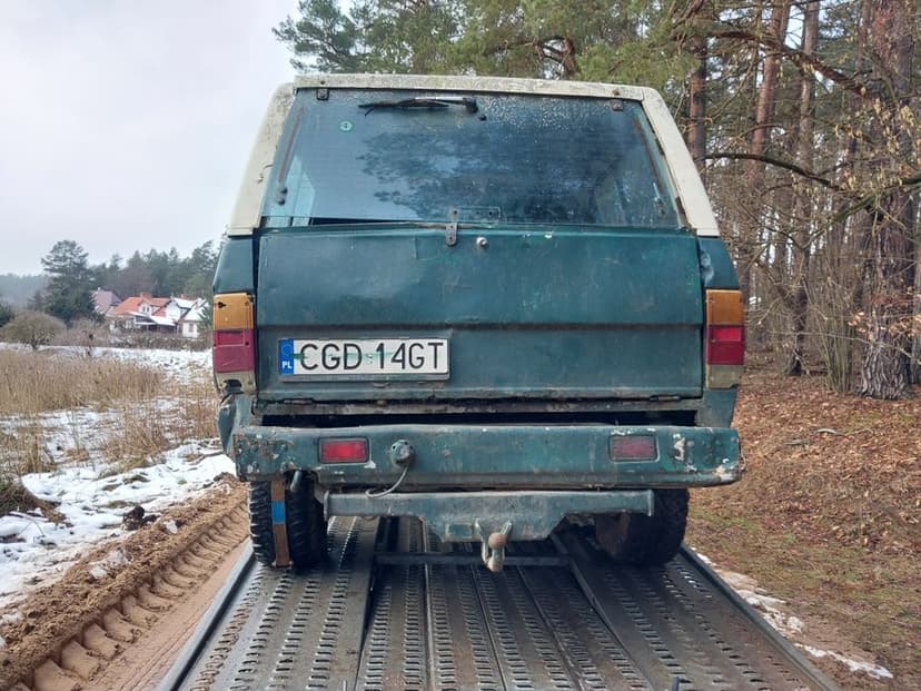 Nissan patrol k160 3.3d 3.2d kokpit szyba resory przekładnia