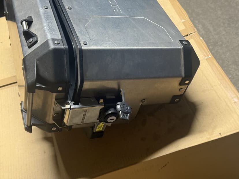 Kufer boczny aluminiowy honda crf1100 adventu sport