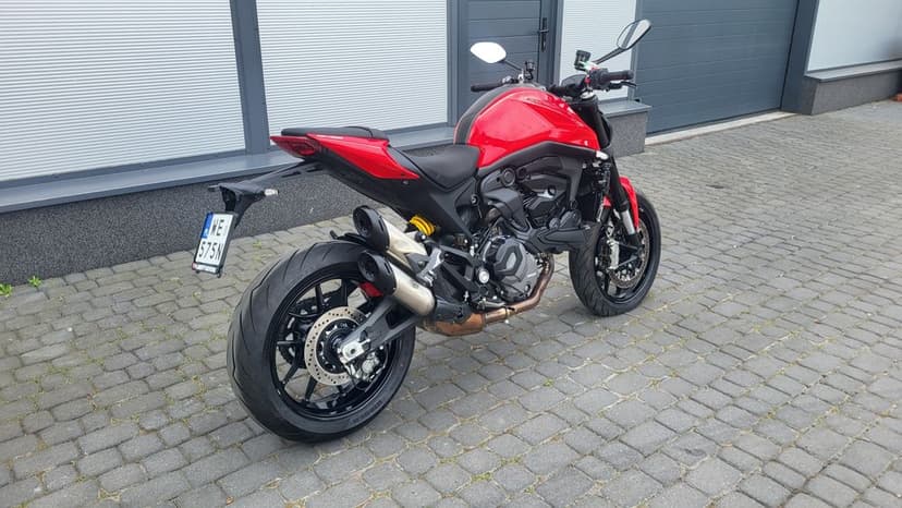 Ducati Monster 937 polski salon po slizgu