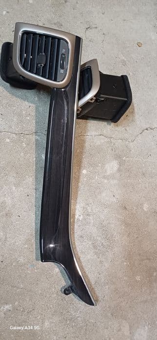 Dekor kratka nawiewu  jeep grand cherokee wk2  15r